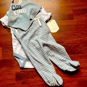 NWT dinosaurs onesie with footed pants and bib set